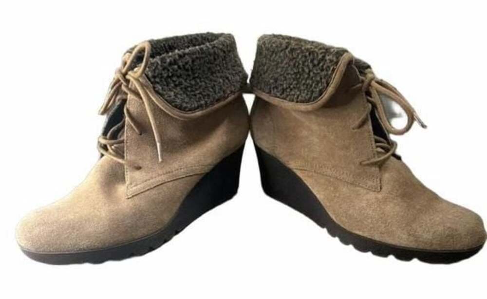 Donald J Pliner MAXXI Suede Faux Fur Wedge Ankle Boots Taupe Women’s 10